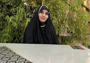گفتگو با مهسا فخرذاکری روان شناس پیرامون مشکلات اقتصادی فراوان و تأثیر آن در سلامت روان خانواده‌ها