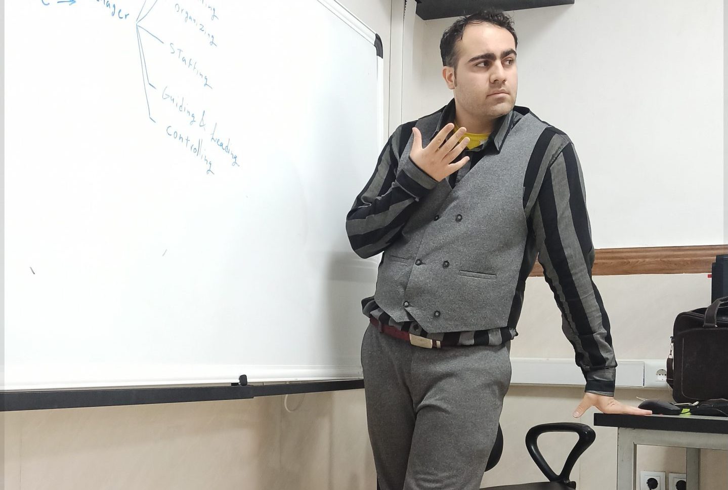 تأثیر امواج BTS بر انسان: بررسی علمی و اجتماعی – علیرضا محمودی فرد